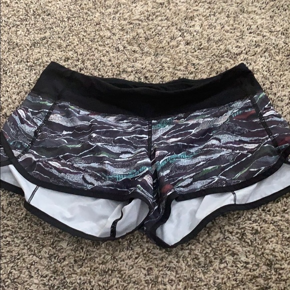 lululemon athletica Pants - Lulu lemon speed shorts size 4